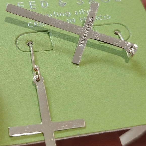 SEED & SAGE STERLING SILVER SIMPLE CROSS RELIGIOUS EARRINGS - Picture 7 of 8
